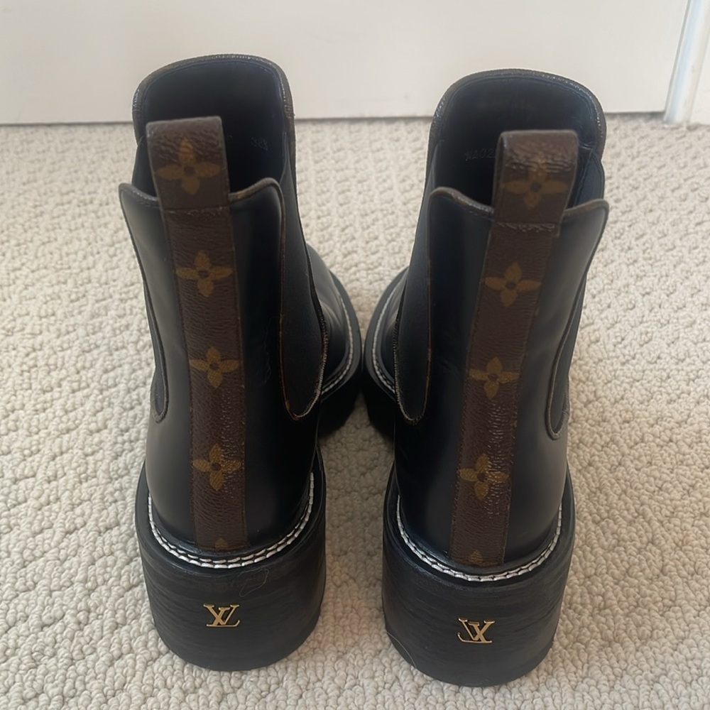 Louis Vuitton Calfskin Monogram Beauborg ankle boot size 38.5
